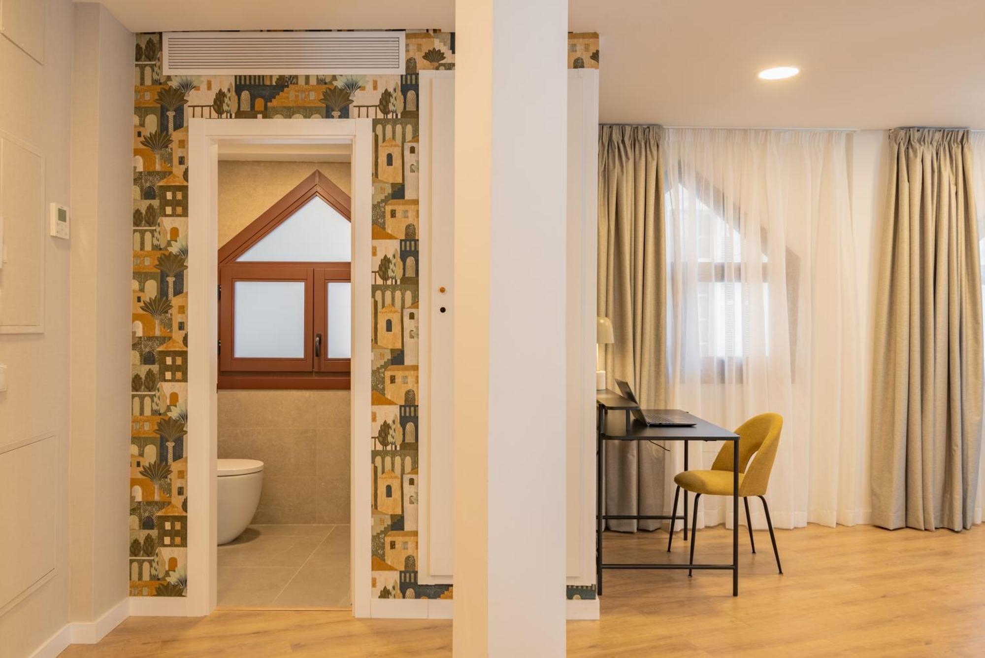 Feelathome Atarazanas Apartments Малага Экстерьер фото